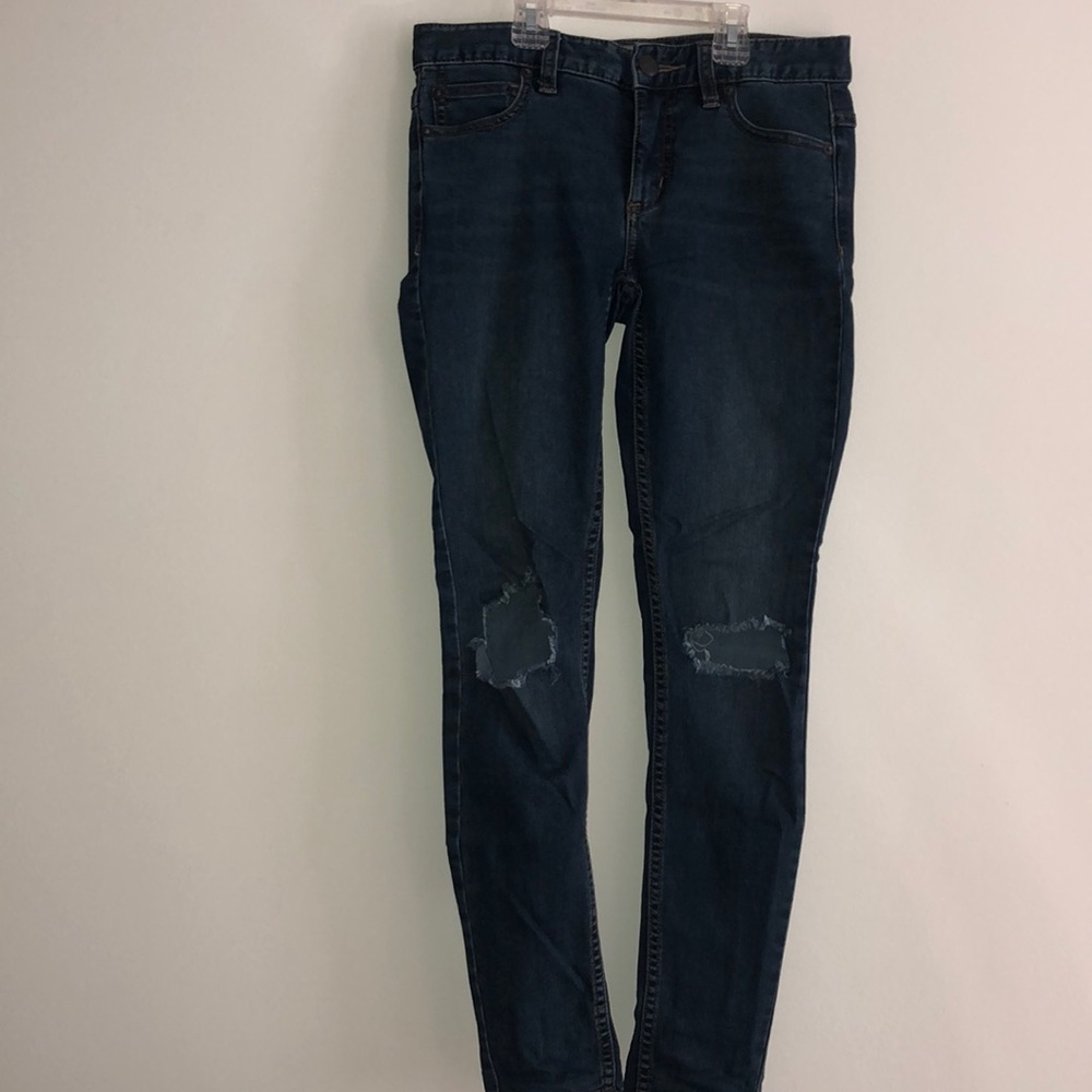 Free People distressed skinny jeans 25